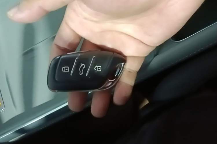 Used Roewe D6 2025 520km Smart Enjoyment Version Vehicle Key