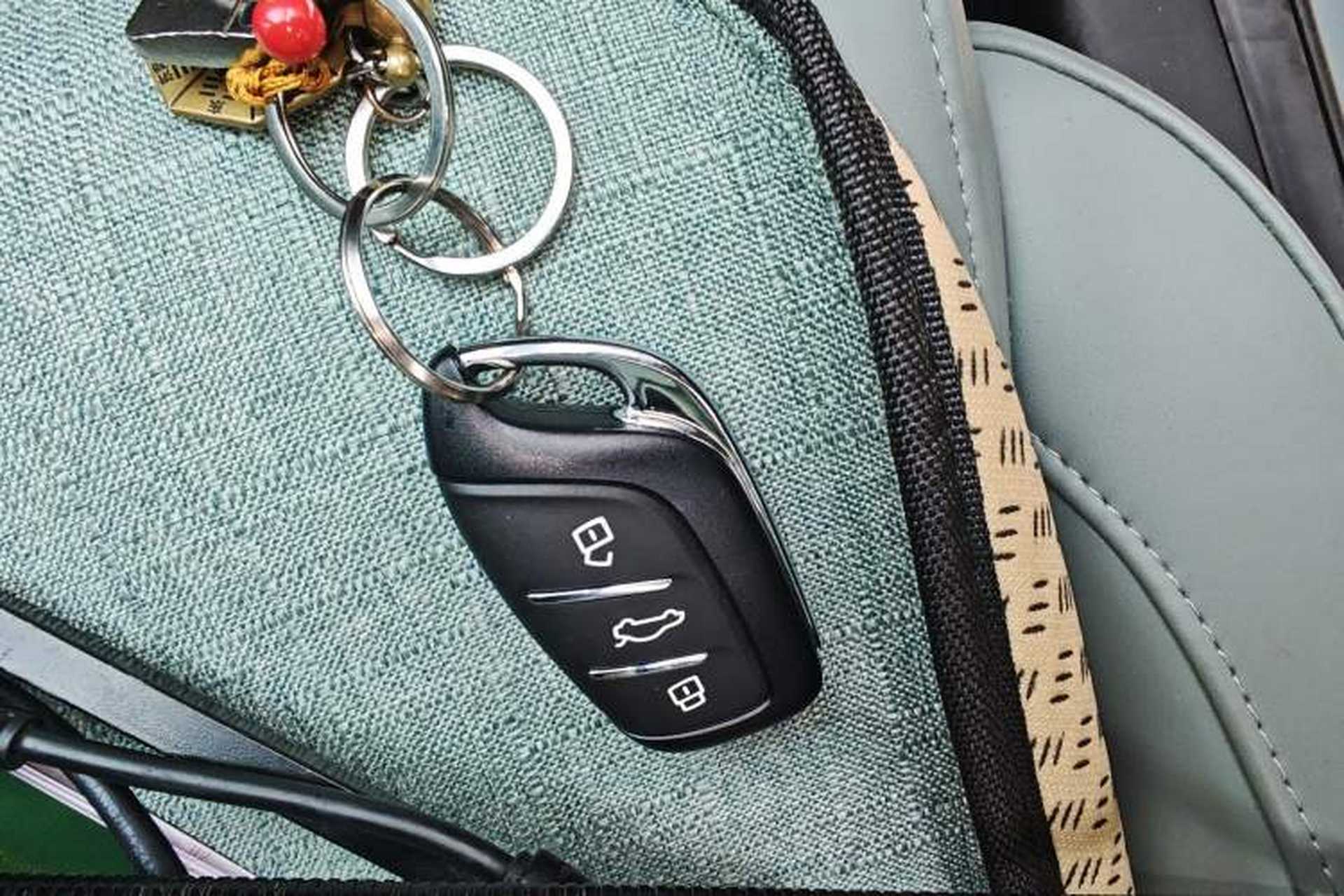 Used Roewe D6 2025 450km Deluxe Edition Vehicle Key