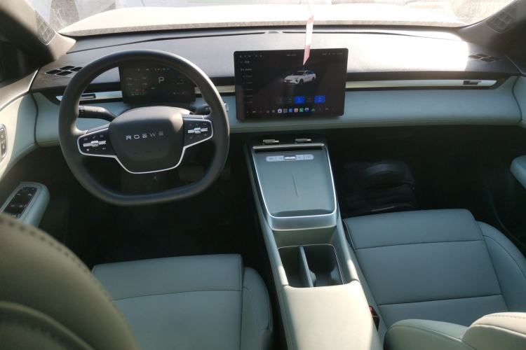 Used Roewe D6 2025 450km Deluxe Edition Center Console