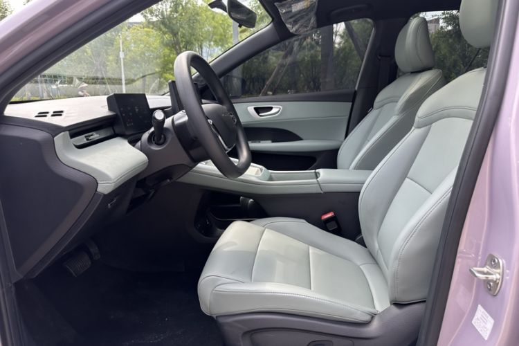 Used Roewe D6 2025 450km Deluxe Edition Interior 3