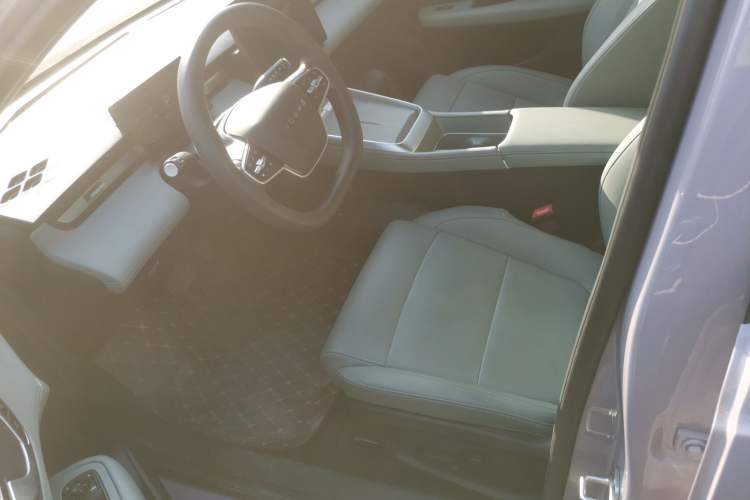 Used Roewe D6 2025 450km Deluxe Edition Left Front Seat