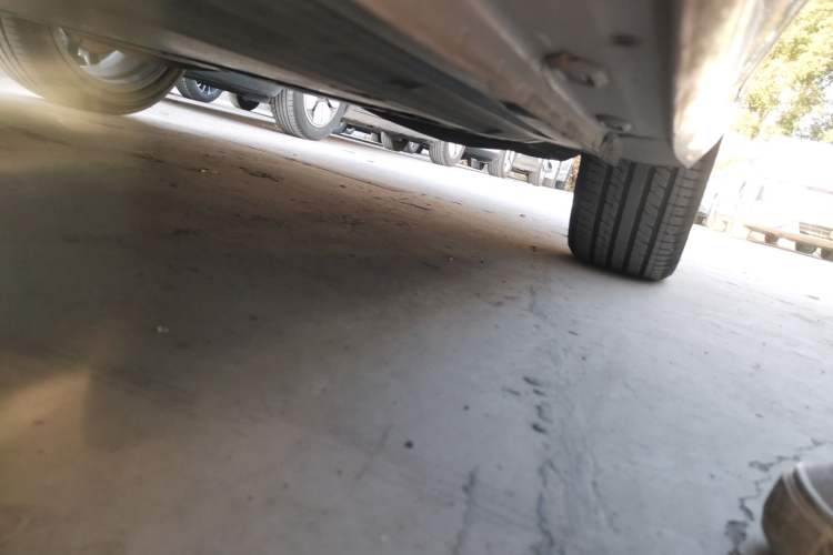 Used Roewe D6 2025 450km Deluxe Edition Left Side Sill