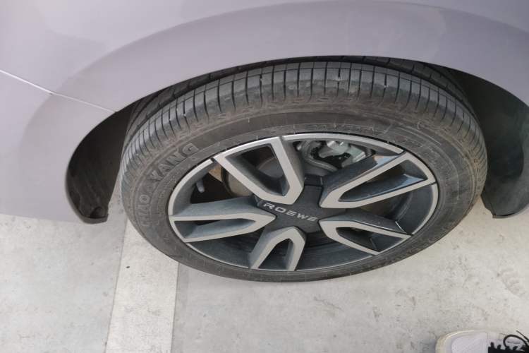Used Roewe D6 2025 450km Deluxe Edition Right Rear Wheel Hub