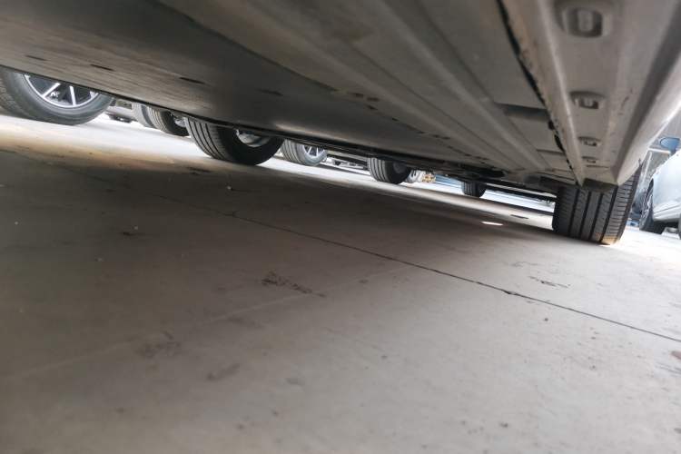Used Roewe D6 2025 450km Deluxe Edition Right Side Sill