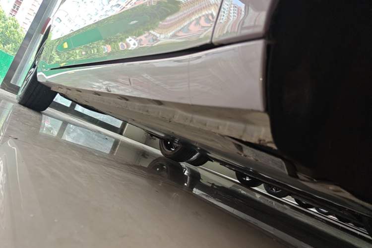 Used Roewe D6 2025 450km Deluxe Edition Right Side Sill