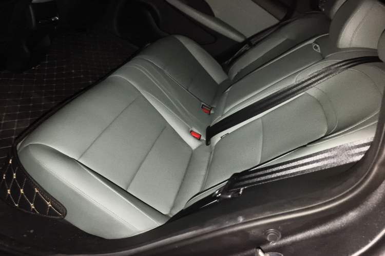 Used Roewe D6 2025 450km Deluxe Edition Left Rear Seat
