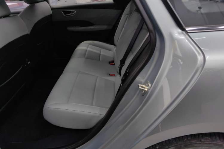 Used Roewe D6 2025 520km Smart Enjoyment Version Left Rear Seat