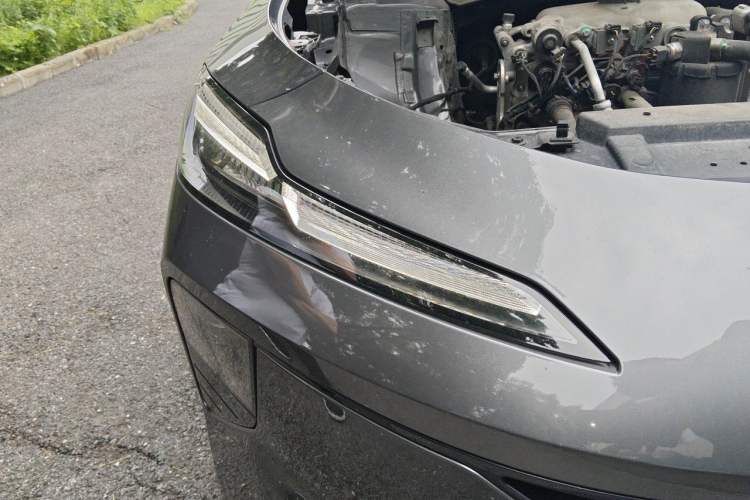 Used Roewe D6 2025 450 km Premium Edition Right Front Headlight