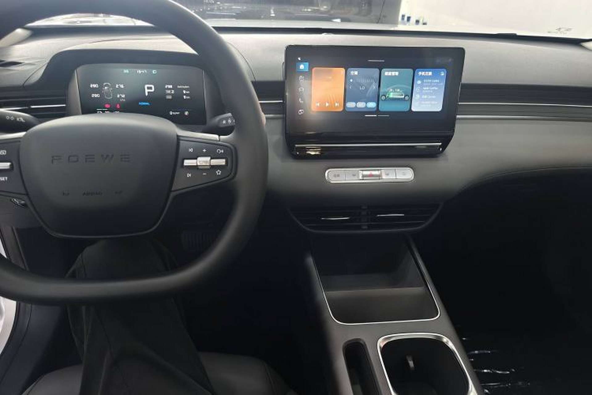 Used Roewe D6 2025 450 km Premium Edition Audio And AC Panel