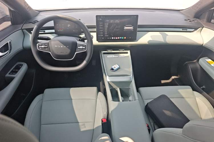 Used Roewe D6 2025 520km Comfort Edition Center Console