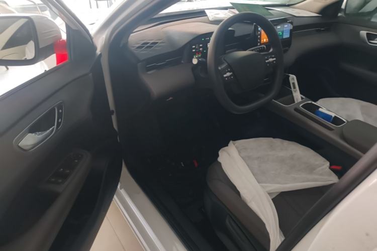Used Roewe D6 2025 450 km Premium Edition Driver Seat