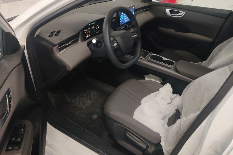 Used Roewe D6 2025 450 km Premium Edition Driver Seat