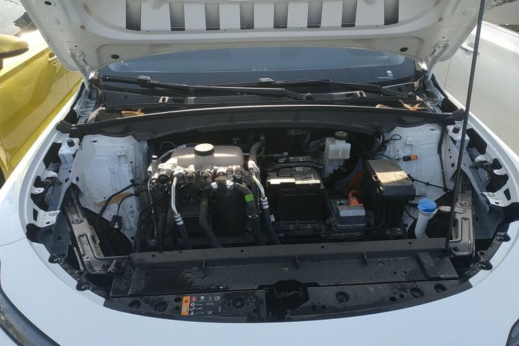 Used Roewe D6 2025 450 km Premium Edition Engine Bay