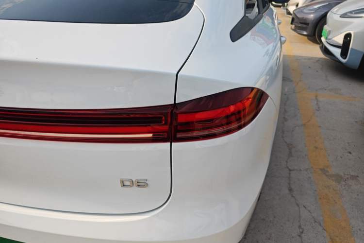 Used Roewe D6 2025 450km Deluxe Edition Exterior 1