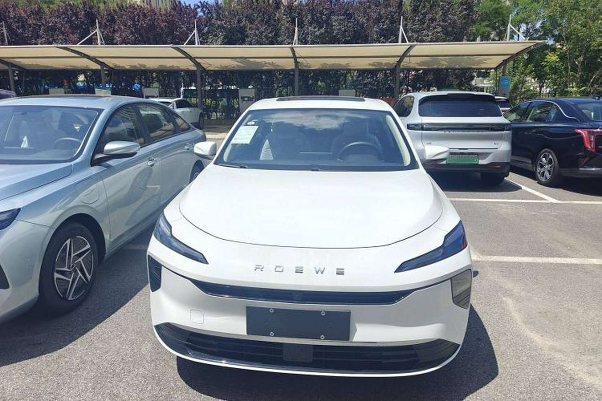 Used Roewe D6 2025 450 km Premium Edition Exterior 1
