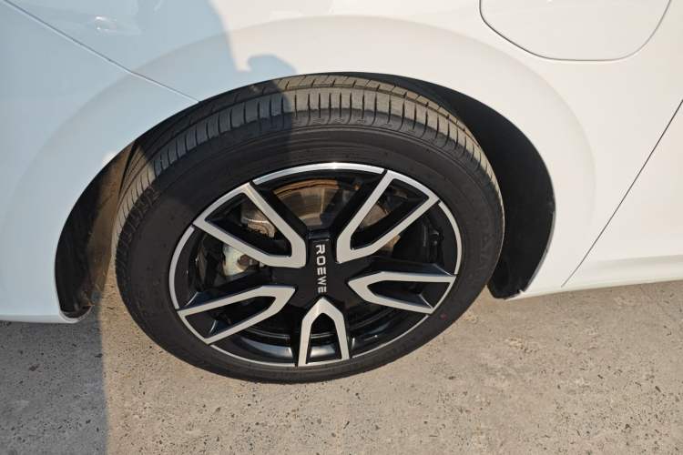 Used Roewe D6 2025 450km Deluxe Edition Exterior 2