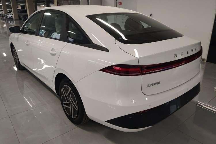Used Roewe D6 2025 450 km Premium Edition Exterior 2