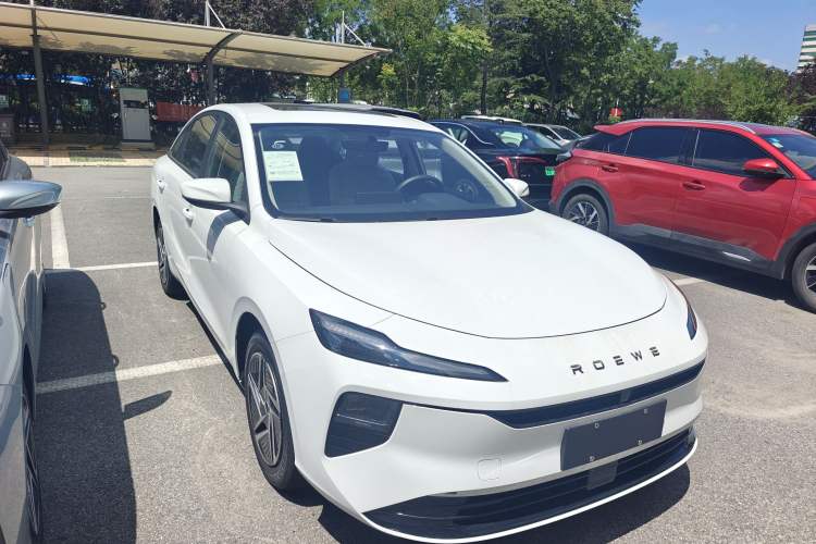 Used Roewe D6 2025 450 km Premium Edition Exterior 2