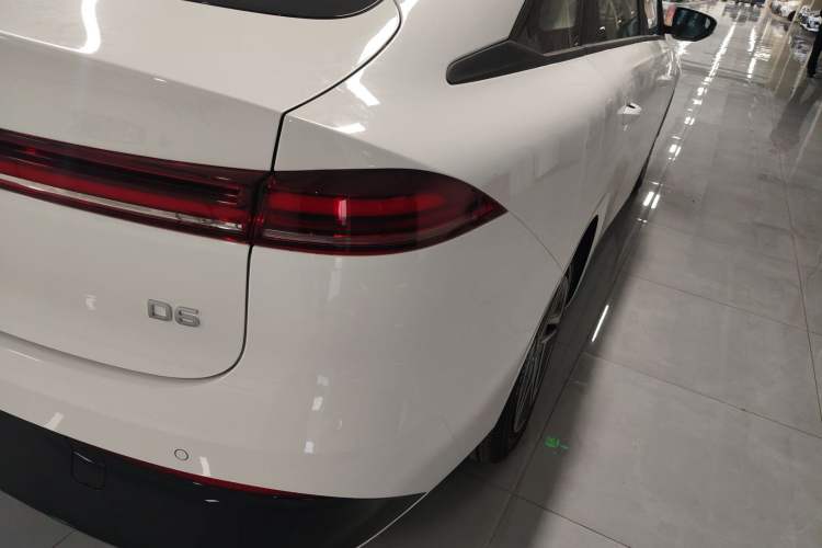 Used Roewe D6 2025 450 km Premium Edition Exterior 3