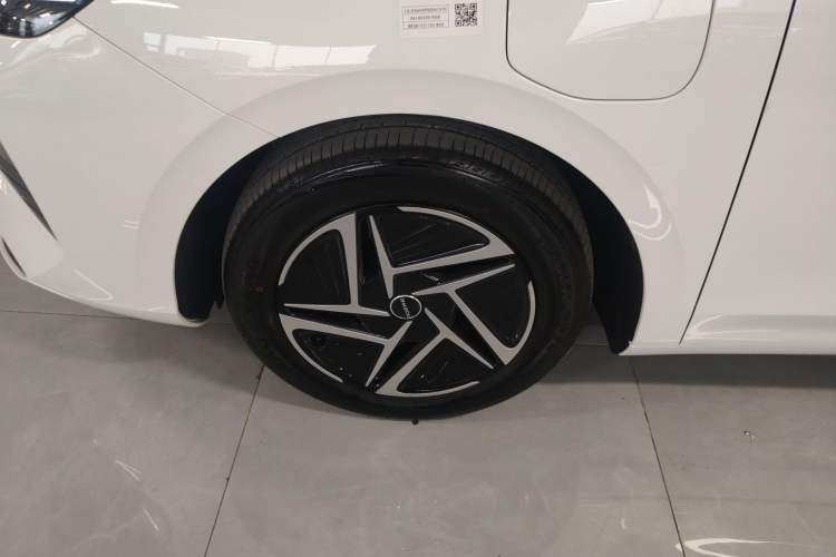 Used Roewe D6 2025 450 km Premium Edition Exterior 4