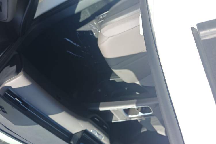 Used Roewe D6 2025 450 km Premium Edition Exterior 6