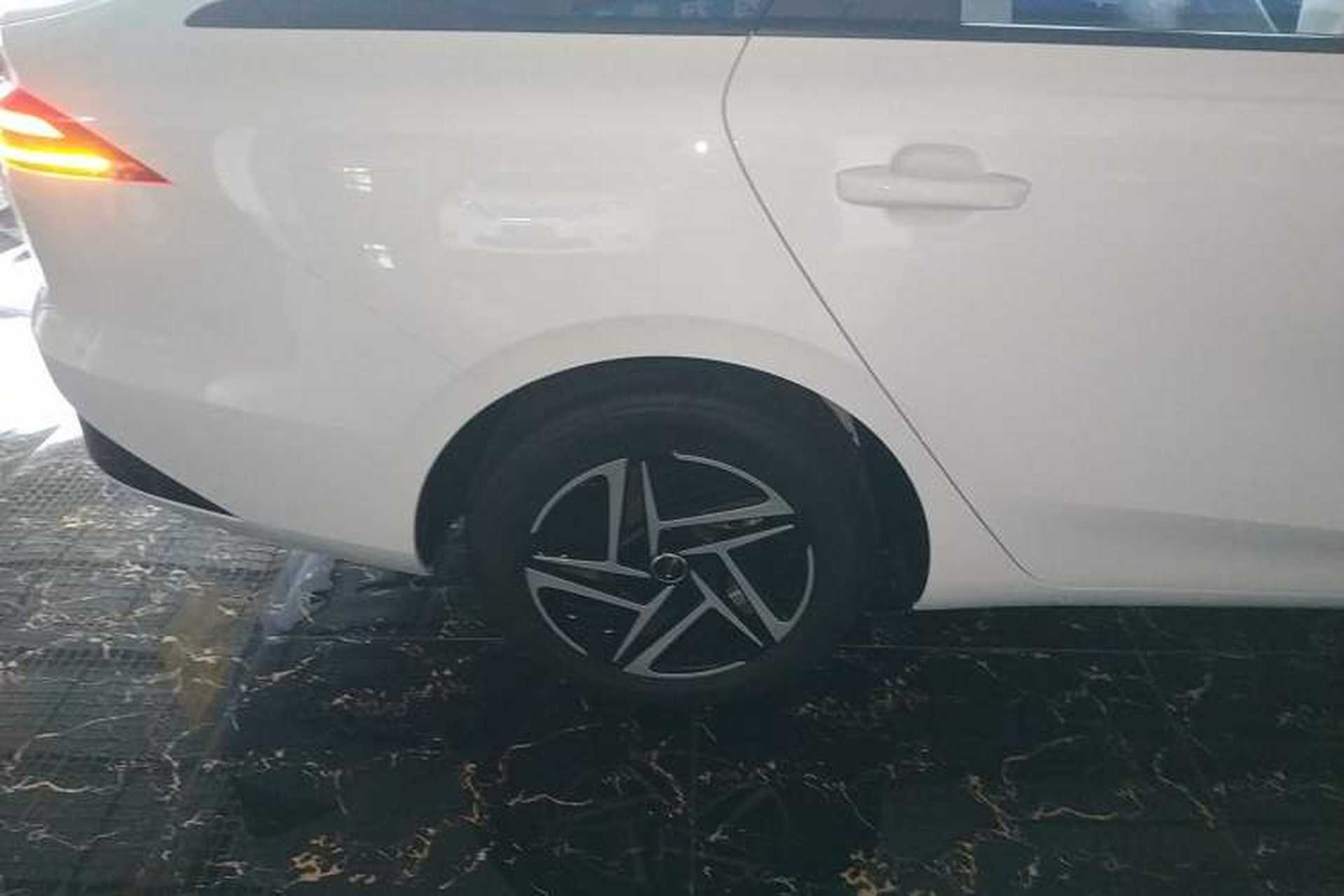 Used Roewe D6 2025 450 km Premium Edition Exterior 8