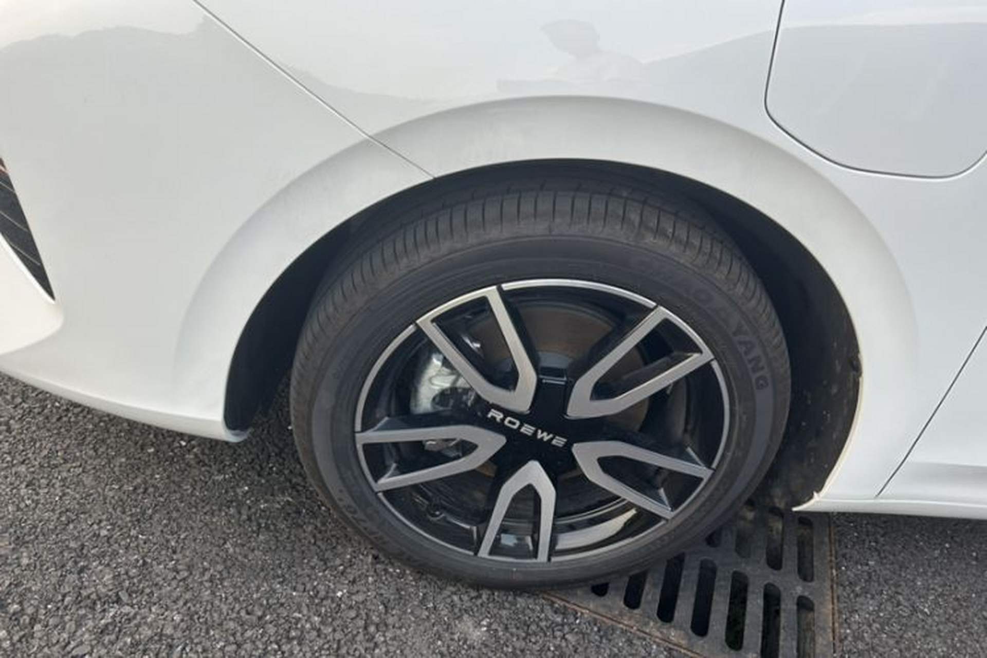 Used Roewe D6 2025 520km Smart Enjoyment Version Exterior 9