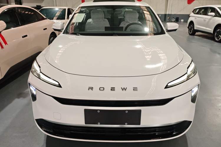 Used Roewe D6 2025 450km Deluxe Edition Front