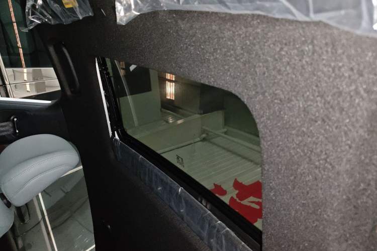 Used Roewe D6 2025 450km Deluxe Edition Headliner