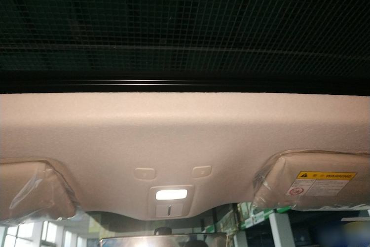 Used Roewe D6 2025 450 km Premium Edition Headliner