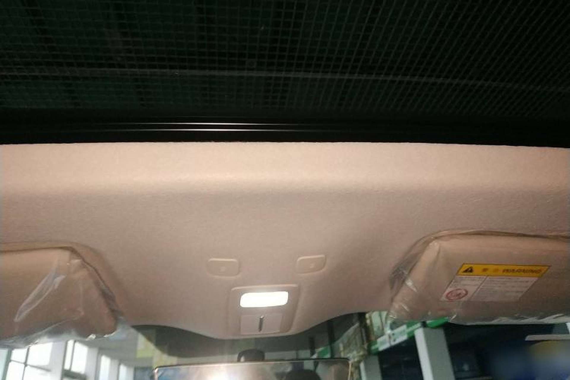 Used Roewe D6 2025 450 km Premium Edition Headliner