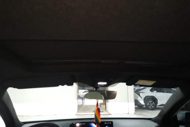 Used Roewe D6 2025 450km Deluxe Edition Headliner