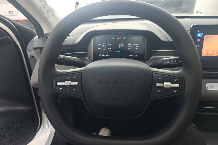 Used Roewe D6 2025 450 km Premium Edition Interior 1