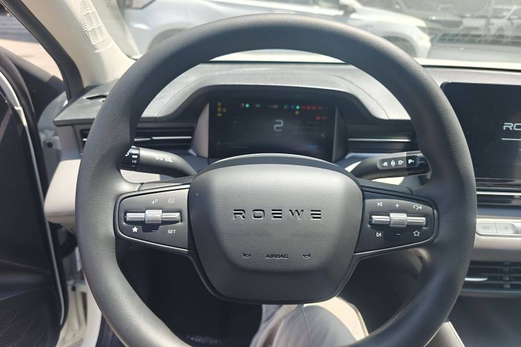 Used Roewe D6 2025 450 km Premium Edition Interior 1