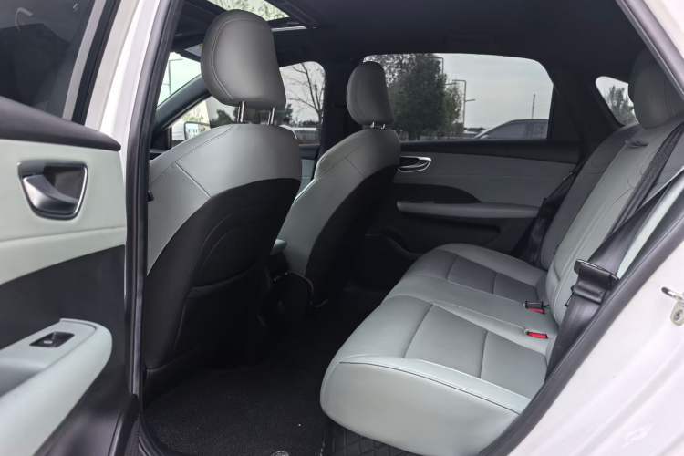 Used Roewe D6 2025 450km Deluxe Edition Interior 3