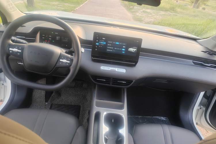 Used Roewe D6 2025 450 km Premium Edition Interior 3