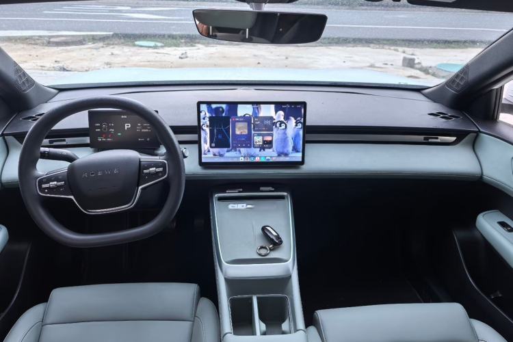 Used Roewe D6 2025 450km Deluxe Edition Interior 4