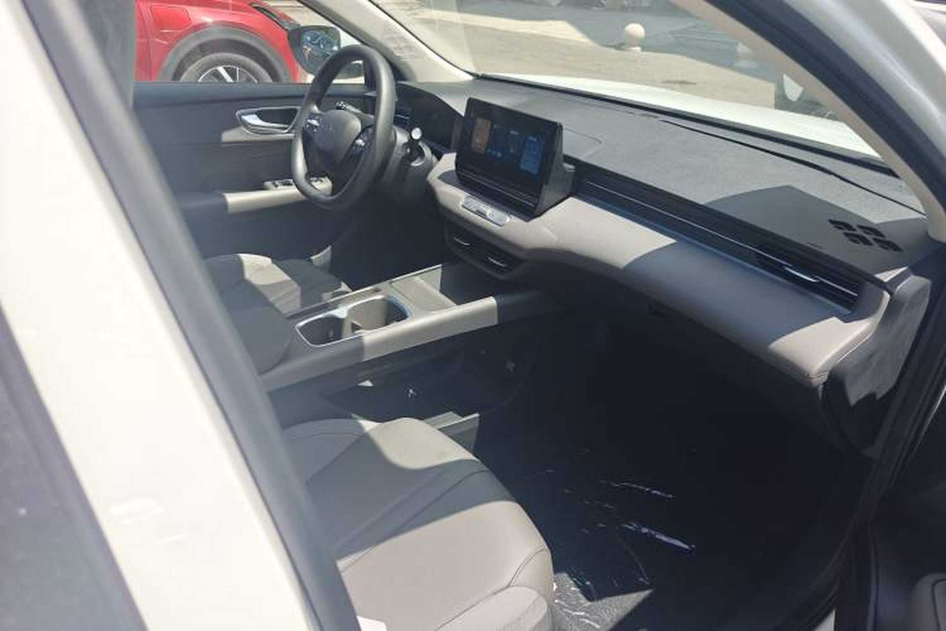 Used Roewe D6 2025 450 km Premium Edition Interior 6
