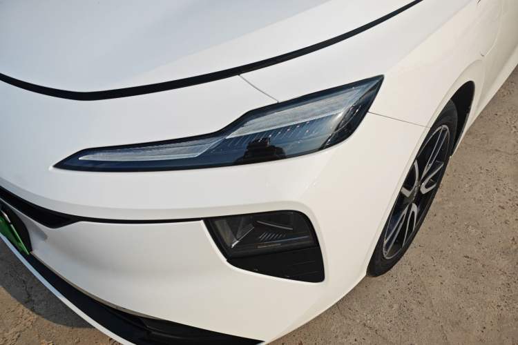 Used Roewe D6 2025 450km Deluxe Edition Left Front Headlight