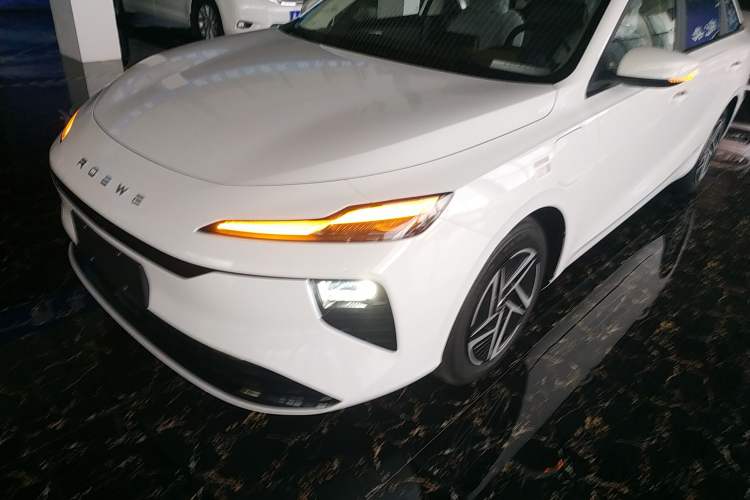 Used Roewe D6 2025 450 km Premium Edition Left Front Headlight