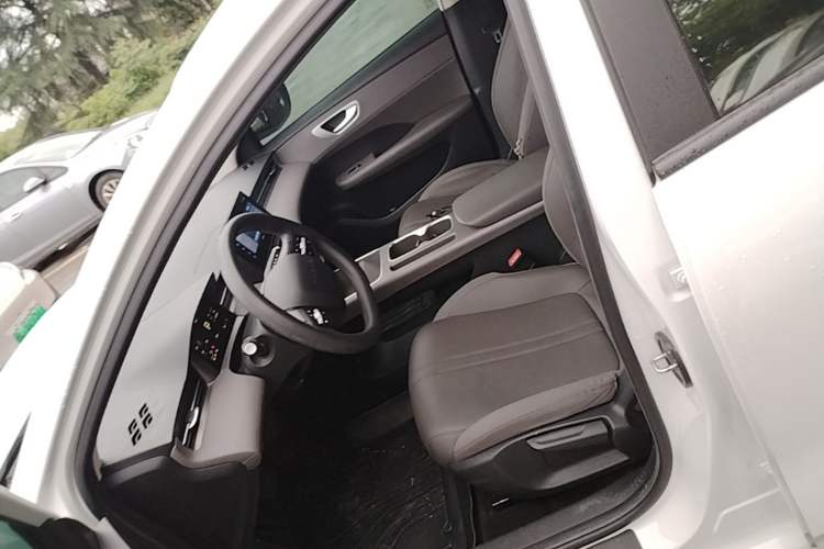 Used Roewe D6 2025 450 km Premium Edition Left Front Seat