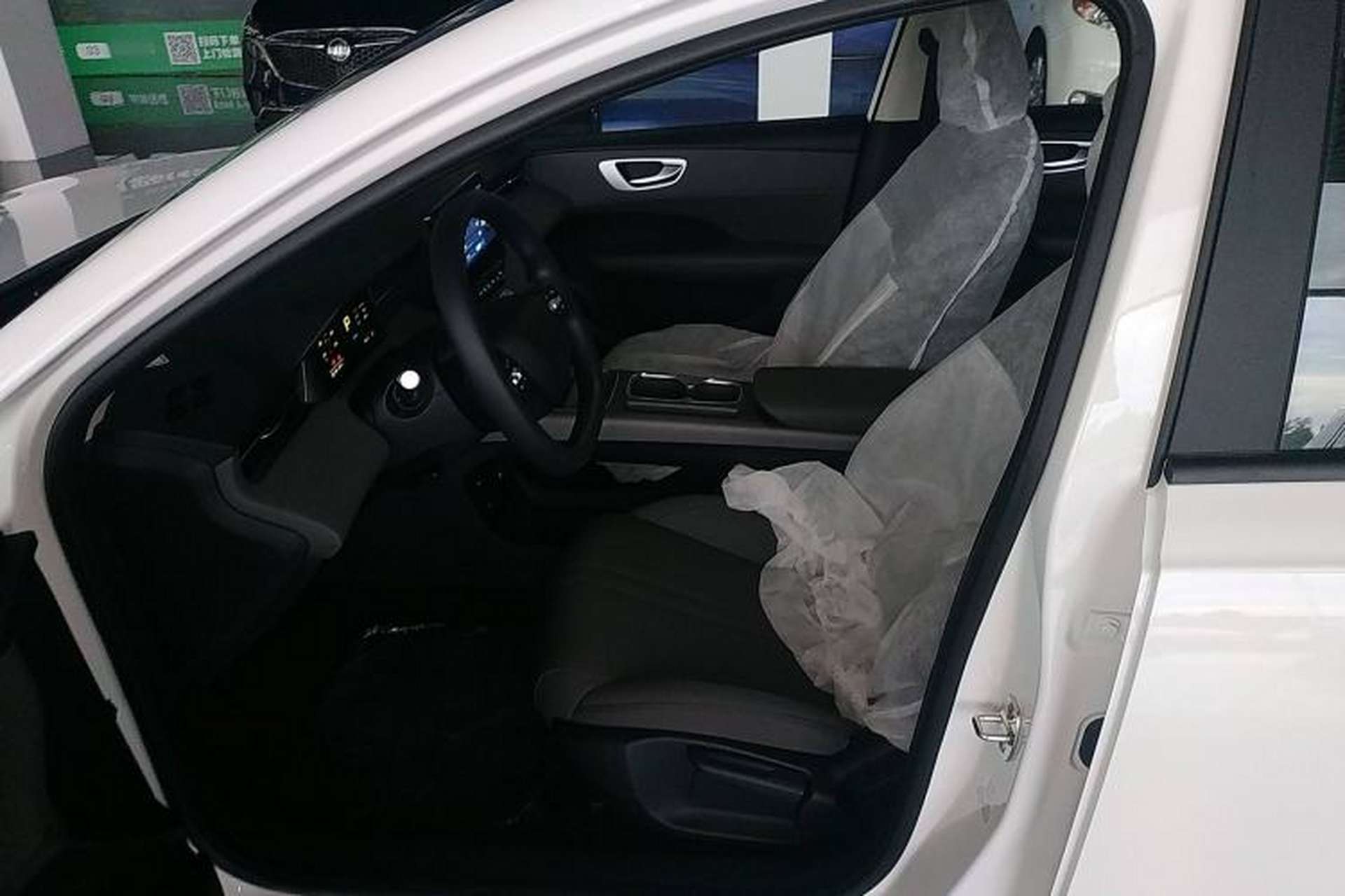Used Roewe D6 2025 450 km Premium Edition Left Front Seat