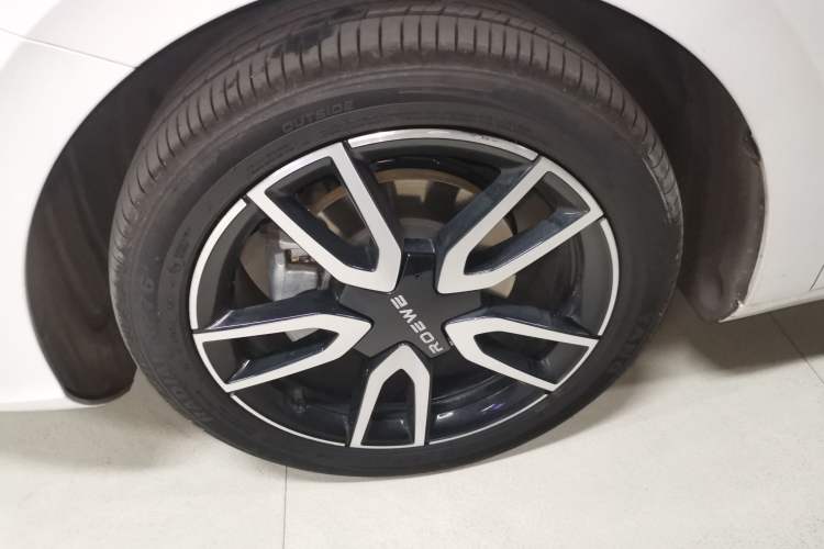 Used Roewe D6 2025 450km Deluxe Edition Left Front Wheel Hub