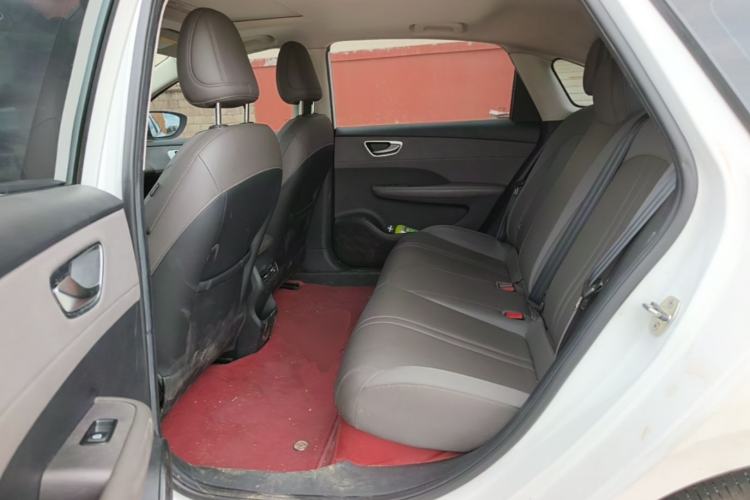 Used Roewe D6 2025 450 km Premium Edition Left Rear Seat