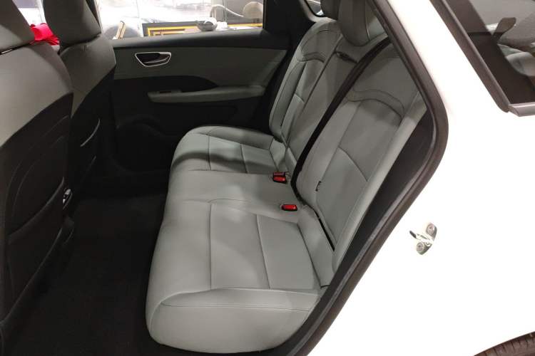 Used Roewe D6 2025 450km Deluxe Edition Left Rear Seat