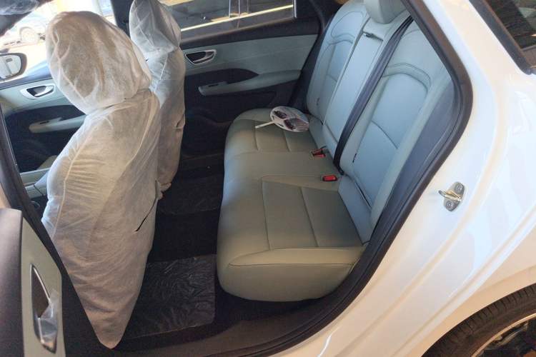 Used Roewe D6 2025 450km Deluxe Edition Left Rear Seat