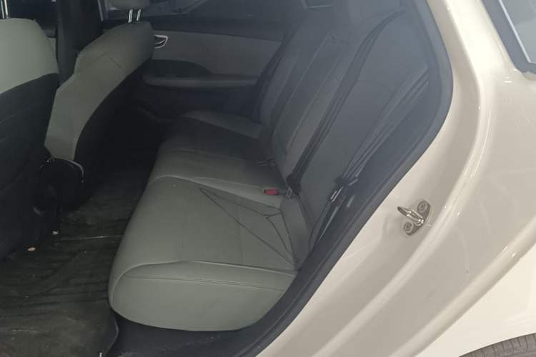 Used Roewe D6 2025 520km Luxury Edition Left Rear Seat