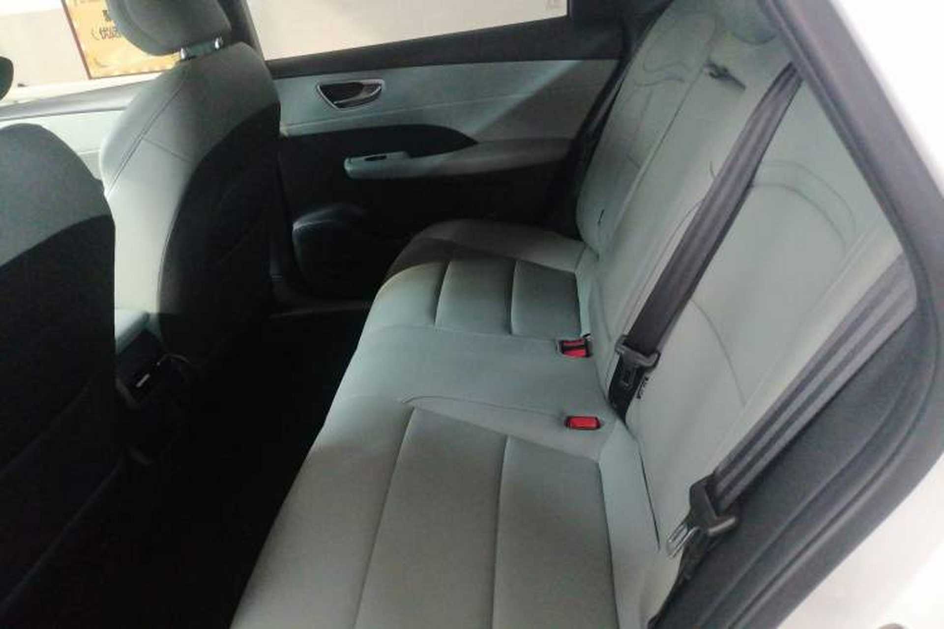 Used Roewe D6 2025 450km Deluxe Edition Left Rear Seat