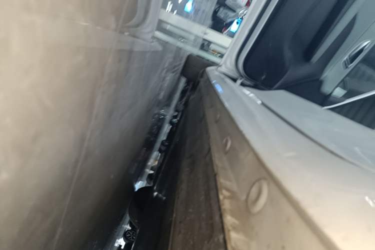 Used Roewe D6 2025 520km Luxury Edition Left Side Sill