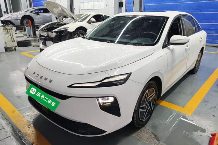 Roewe D6 2025 450 km Premium Edition